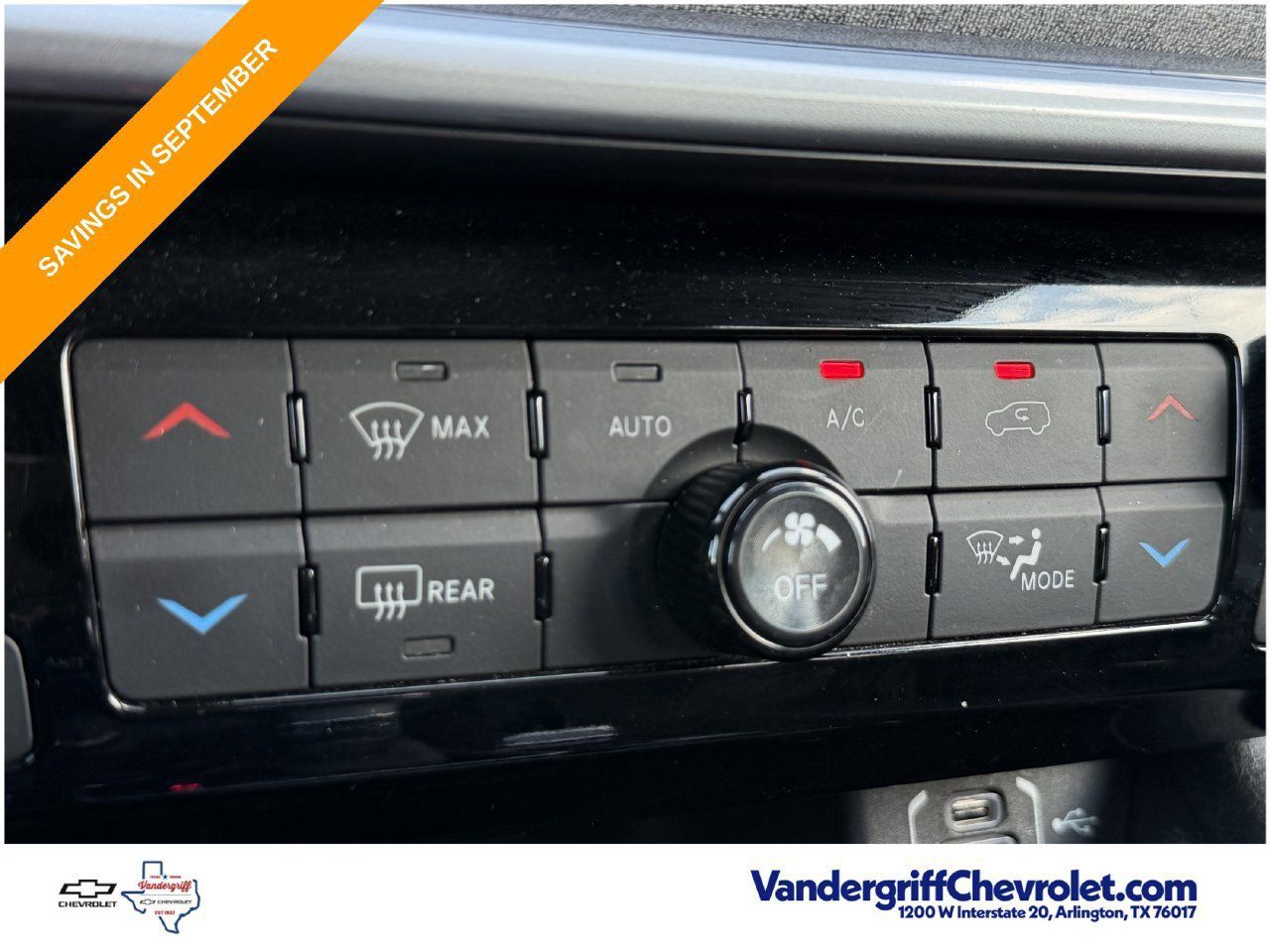 Used 2025 Jeep Compass Latitude w/ Sun & Sound Group AWD/4WD image 19