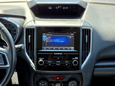 Used 2018 Subaru Crosstrek 2.0i Premium AWD/4WD image 18