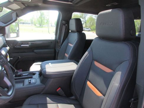 New 2026 GMC Sierra 3500 AT4 w/ AT4 Premium Plus Package AWD/4WD image 13