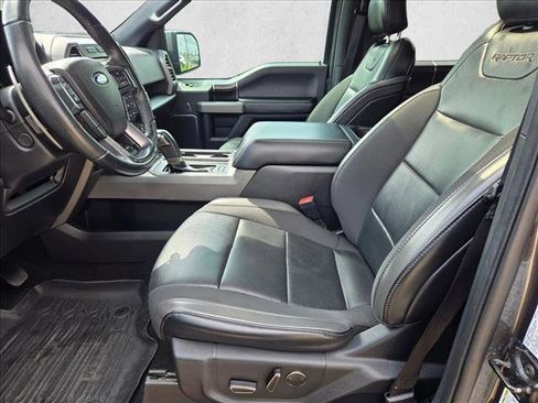 Used 2019 Ford F150 Raptor w/ Equipment Group 802A Luxury AWD/4WD image 16