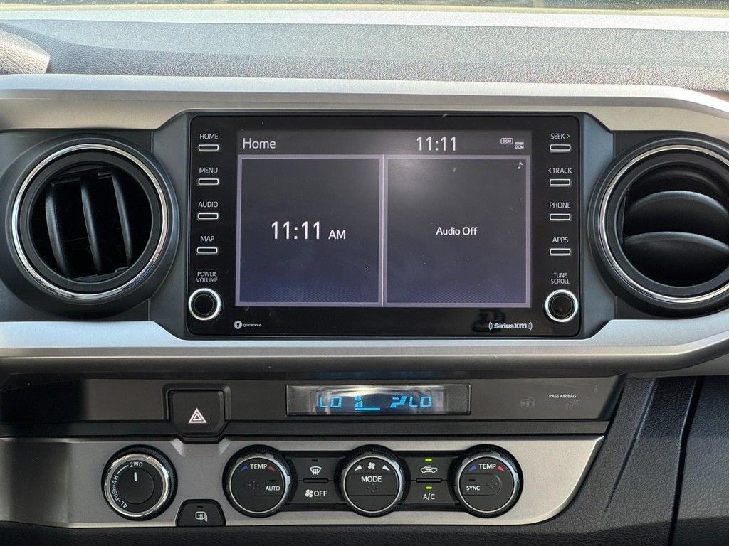 Used 2022 Toyota Tacoma SR5 AWD/4WD image 17