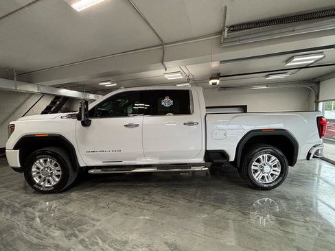 Used 2021 GMC Sierra 3500 Denali w/ Denali Ultimate Package AWD/4WD image 7