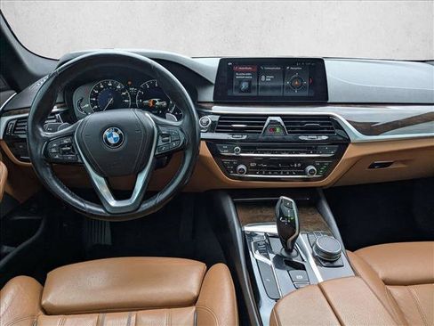 Used 2018 BMW 530i image 18