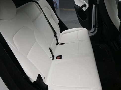 Used 2026 Tesla Model Y 2WD image 16