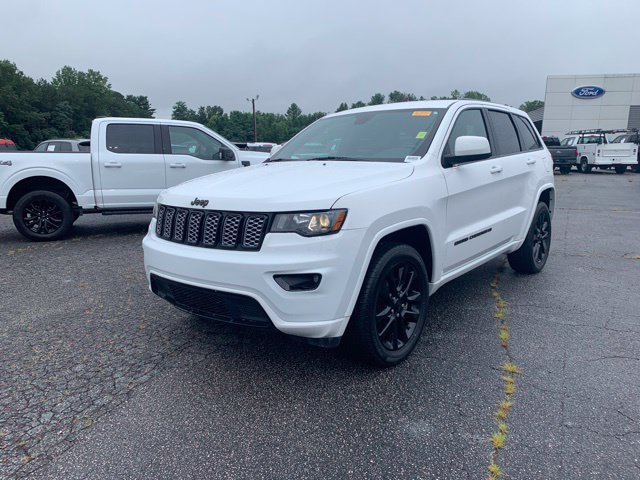 Used 2022 Jeep Grand Cherokee Laredo X AWD/4WD image 4