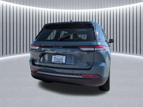 New 2026 Jeep Grand Cherokee Limited AWD/4WD image 9