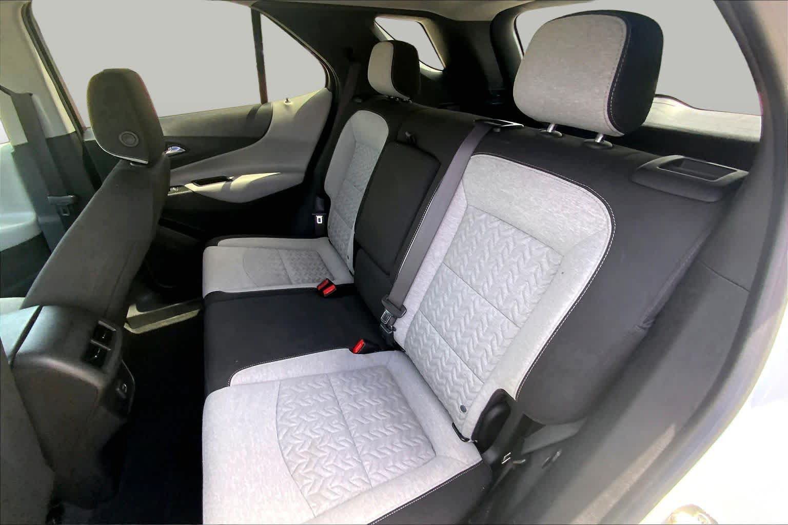Used 2023 Chevrolet Equinox LT AWD/4WD image 38