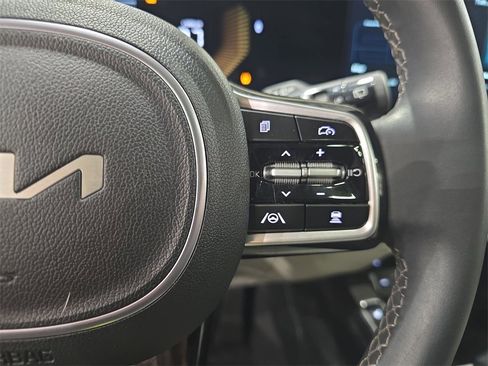 Used 2024 Kia Sorento EX w/ Panoramic Sunroof Package image 19