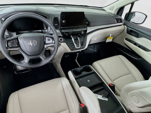 Certified 2026 Honda Odyssey EX-L image 20