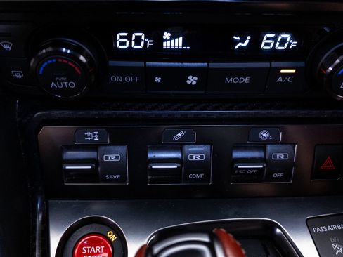 Used 2020 Nissan GT-R Premium w/ Premium Interior Package AWD/4WD image 41