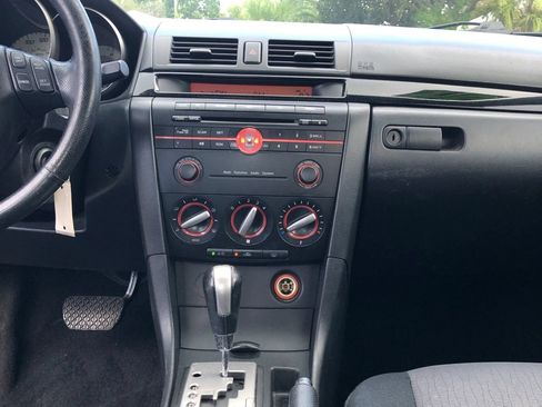 Used 2009 MAZDA MAZDA3 i Touring Value FWD image 17