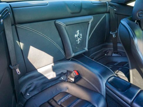 Used 2011 Ferrari California RWD image 31