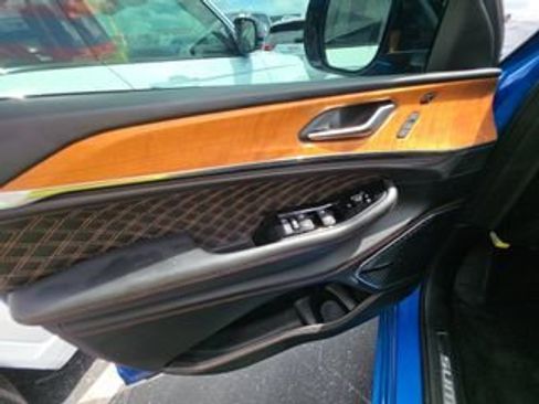 Used 2022 Jeep Grand Cherokee Summit AWD/4WD image 9
