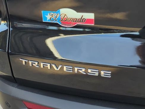 Certified 2025 Chevrolet Traverse LT image 32