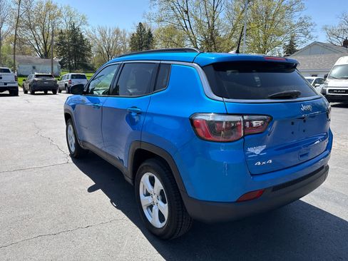 Used 2018 Jeep Compass Latitude w/ Popular Equipment Group AWD/4WD image 5