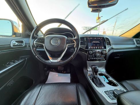 Used 2021 Jeep Grand Cherokee Limited image 24