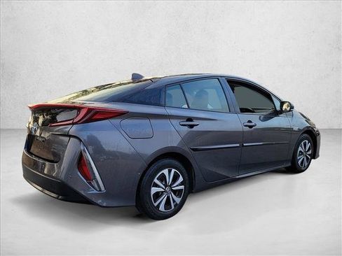 Used 2017 Toyota Prius Prime Advanced FWD image 5