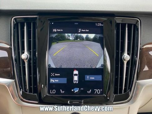Used 2017 Volvo S90 T5 Momentum w/ Convenience Package FWD image 30