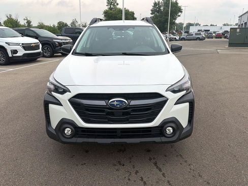 Used 2023 Subaru Outback AWD/4WD image 9