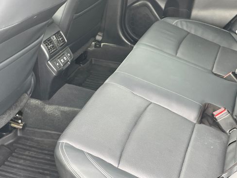 Used 2019 Subaru Outback 2.5i Limited AWD/4WD image 23