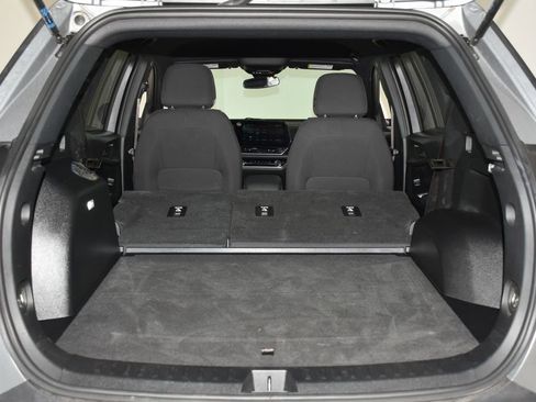 Used 2025 Chevrolet Equinox LT FWD image 29