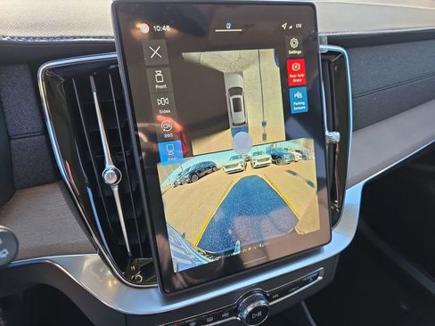 New 2026 Volvo XC90 B6 Plus w/ Protection Package Premier image 20