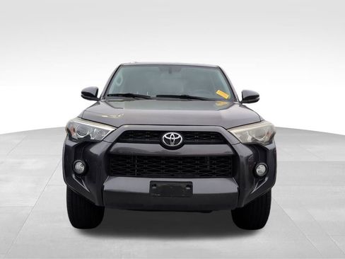 Used 2016 Toyota 4Runner SR5 Premium image 2