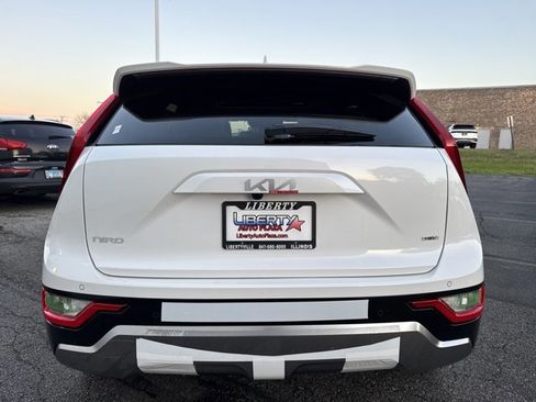 New 2025 Kia Niro EX Touring image 21