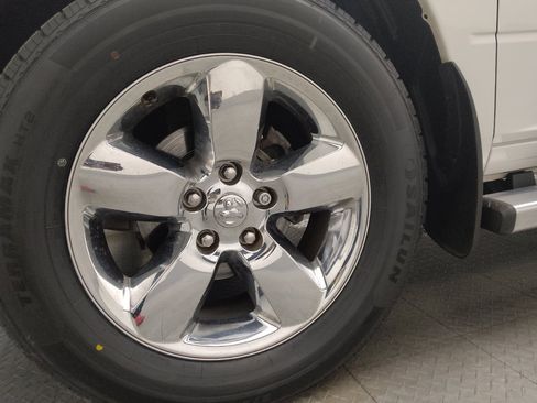 Used 2014 RAM 1500 Big Horn image 31