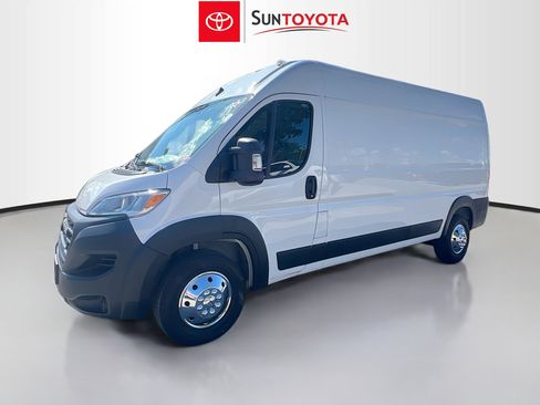 Used 2023 RAM ProMaster 2500 FWD image 9