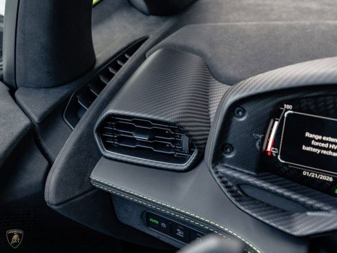 Used 2025 Lamborghini Revuelto AWD/4WD image 16