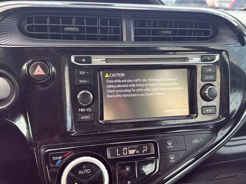 Used 2018 Toyota Prius C One image 13