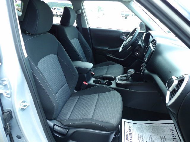 Used 2021 Kia Soul S FWD image 13