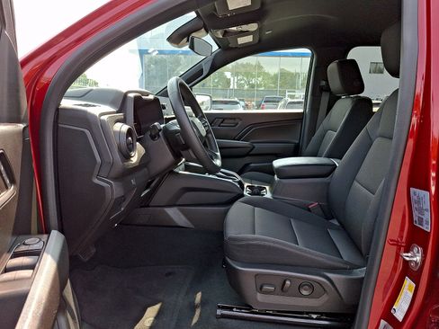 Used 2024 Chevrolet Colorado Trail Boss w/ Advanced Trailering Package AWD/4WD image 13