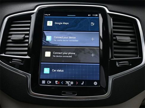 Used 2024 Volvo XC90 B6 Plus w/ Protection Package Premier image 13