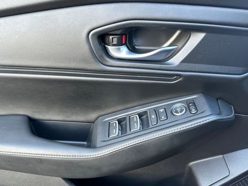 Used 2024 Honda Accord Sport image 11