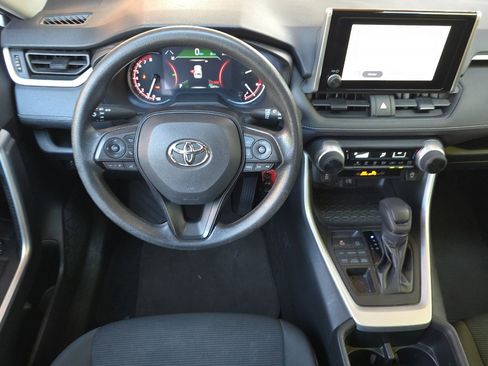 Used 2023 Toyota RAV4 LE image 16