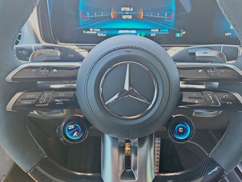 Used 2025 Mercedes-Benz G 63 AMG 4MATIC image 9