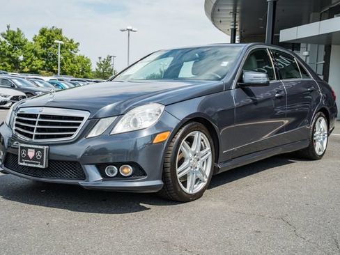Used 2010 Mercedes-Benz E 350 Sedan image 3