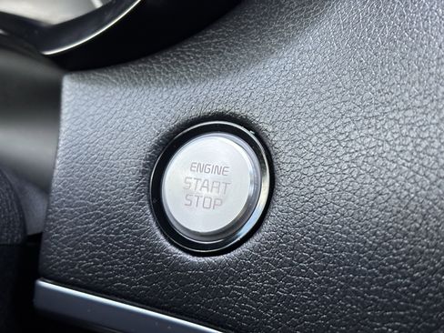 Used 2021 Kia Stinger GT-Line image 21