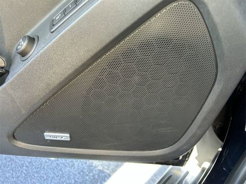 Used 2020 Chevrolet Equinox Premier image 29