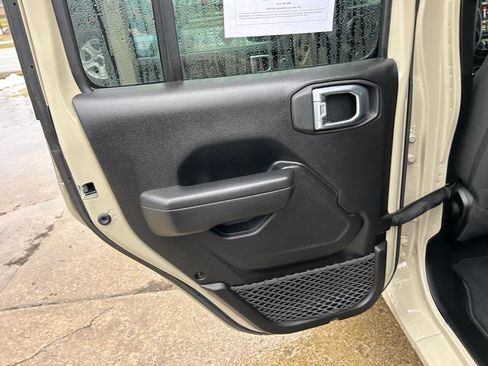 Certified 2022 Jeep Wrangler Unlimited Sport image 9