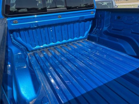 Used 2024 Chevrolet Colorado W/T w/ Technology Package image 30