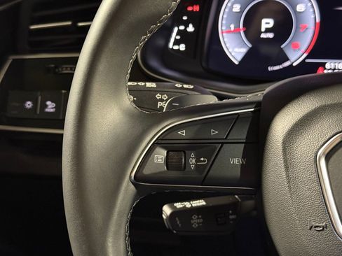 Certified 2025 Audi Q7 2.0T Premium w/ Convenience Plus Package image 30