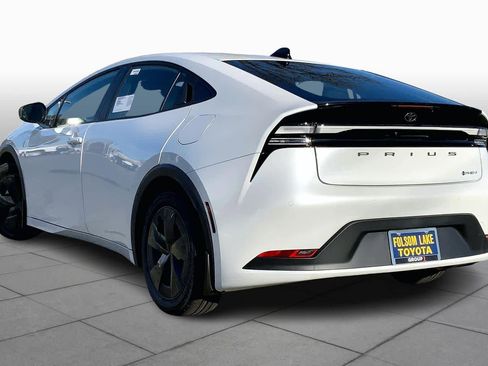 New 2026 Toyota Prius Plug-In Hybrid image 12