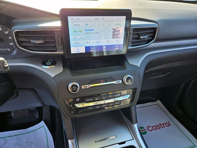 Used 2020 Ford Explorer XLT w/ Equipment Group 202A AWD/4WD image 26
