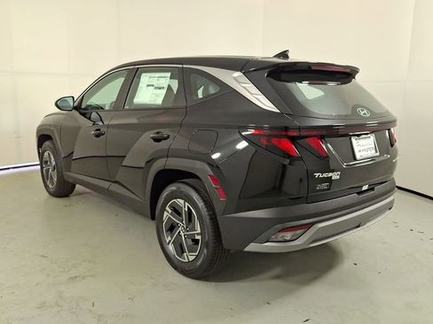 New 2026 Hyundai Tucson Blue SE AWD/4WD image 4