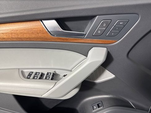 Used 2023 Audi Q5 2.0T Premium Plus image 24