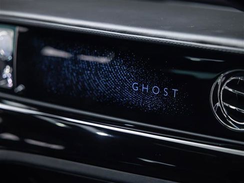 Used 2025 Rolls-Royce Ghost image 38
