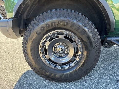 Certified 2024 Ford Bronco Badlands image 9